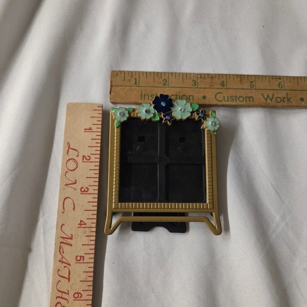 N/A vintage gold